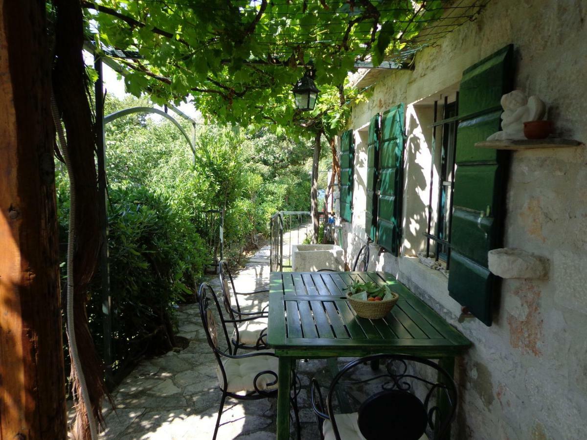 House Dobrila Igrane Exterior foto